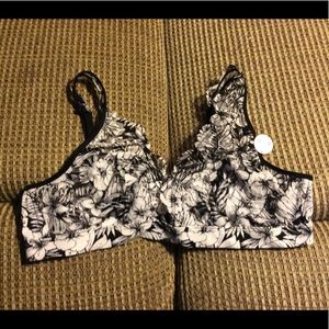 NWT VS Lace Bralette Sz L
